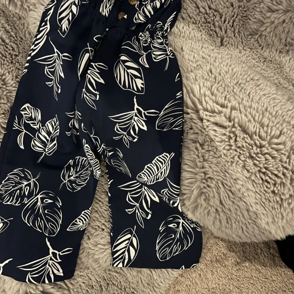 Romper - Picture 5 of 7